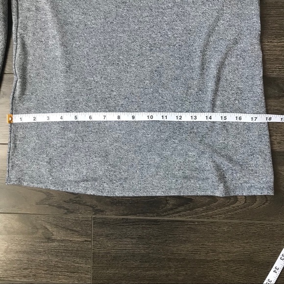 Halston bell sleeve top - Picture 4 of 7